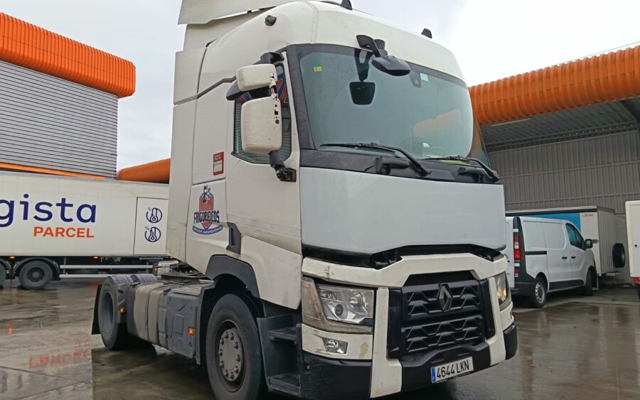T430 SLEEPER CAB T4X2 E6